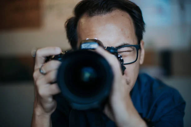 Amazon Product Photographers Captures The Details